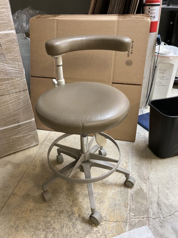 ADEC Dental Assistant Chair Diversified Dental Systems   10258620 8445 4025 9290 0FDD77889A77 1 105 C 1 600x800 