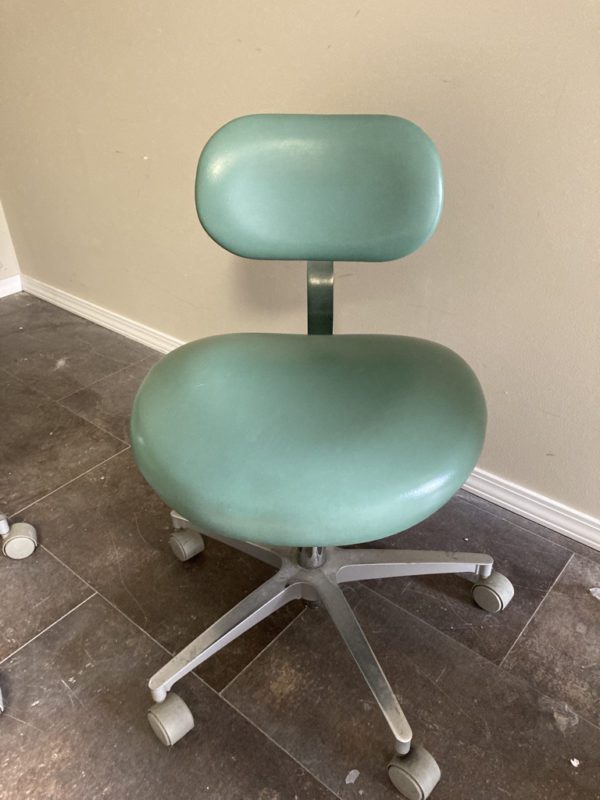 DentalEZ Doctor Stool