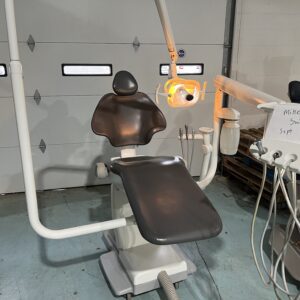 Adec 511 dental chair w/ radius 332 delivery system, light, and assistant package