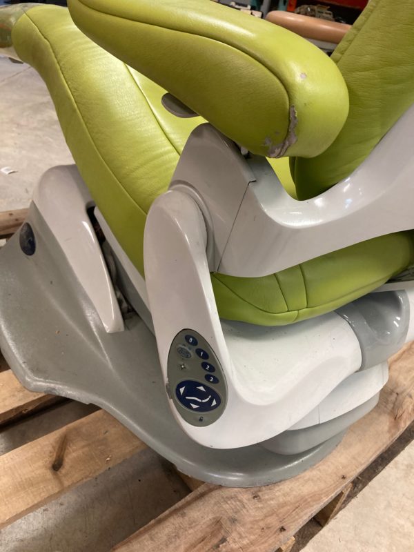 Pelton and Crane SP30 Dental Exam Chair